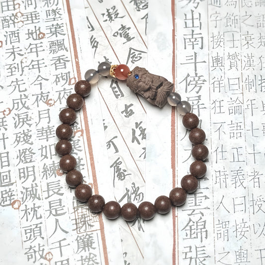 What is special about wearing incense beads?